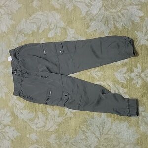 Army green cropped cargo pants - Size XS